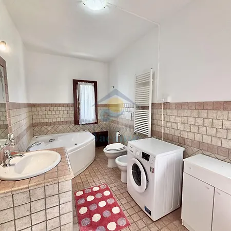 Villino Arcobaleno 2 شقة سان تيودورو
